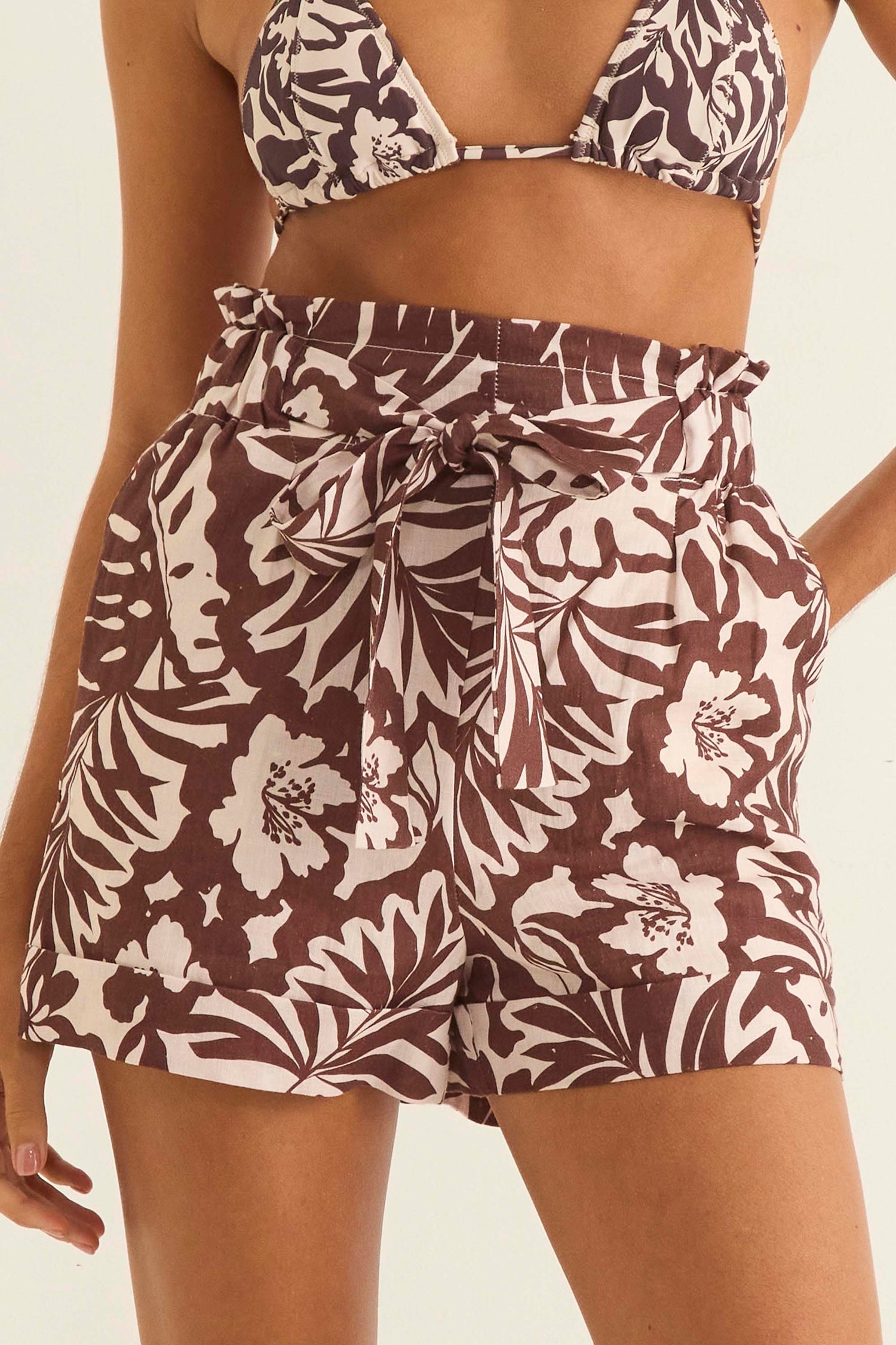 OASIS TIE SHORT