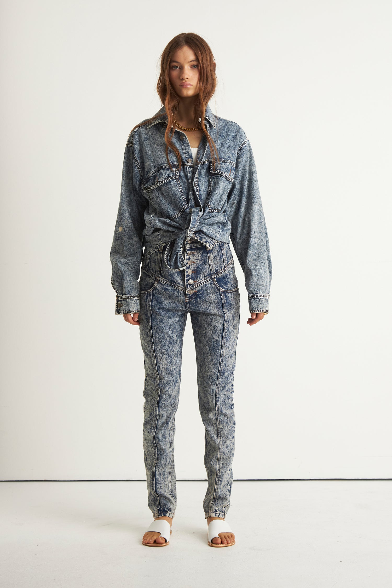 ALORA DENIM SHIRT (LIGHT BLUE)