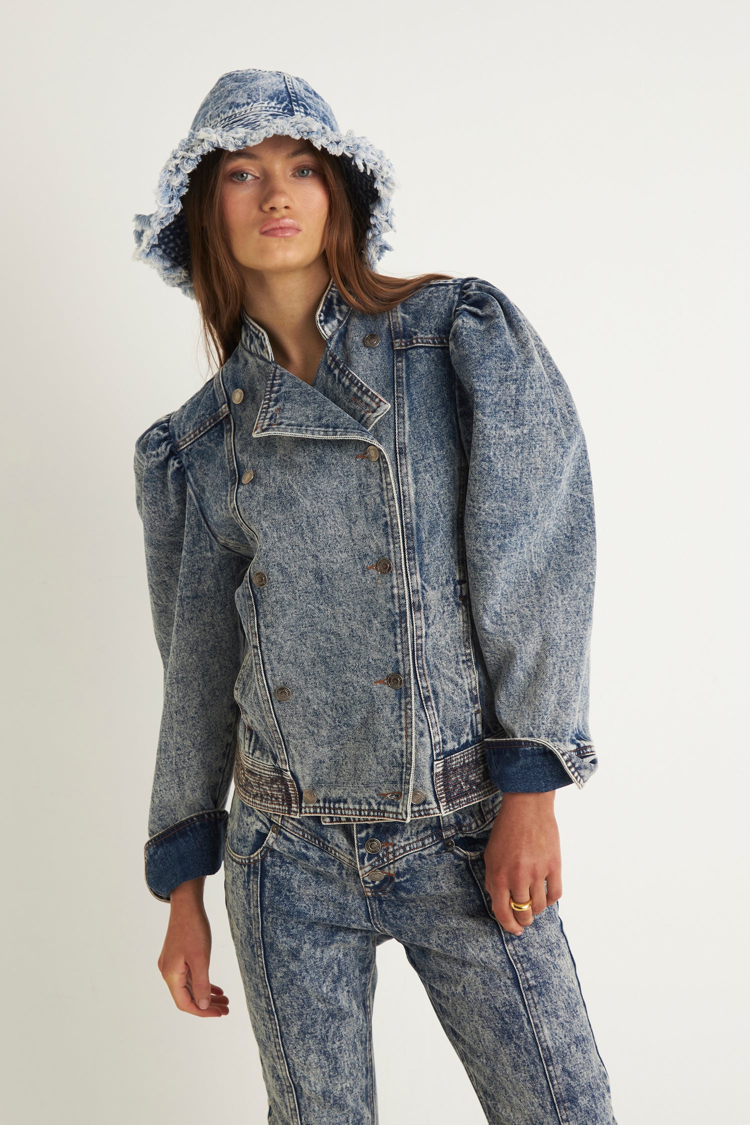 ALORA DENIM JACKET  (Blue)