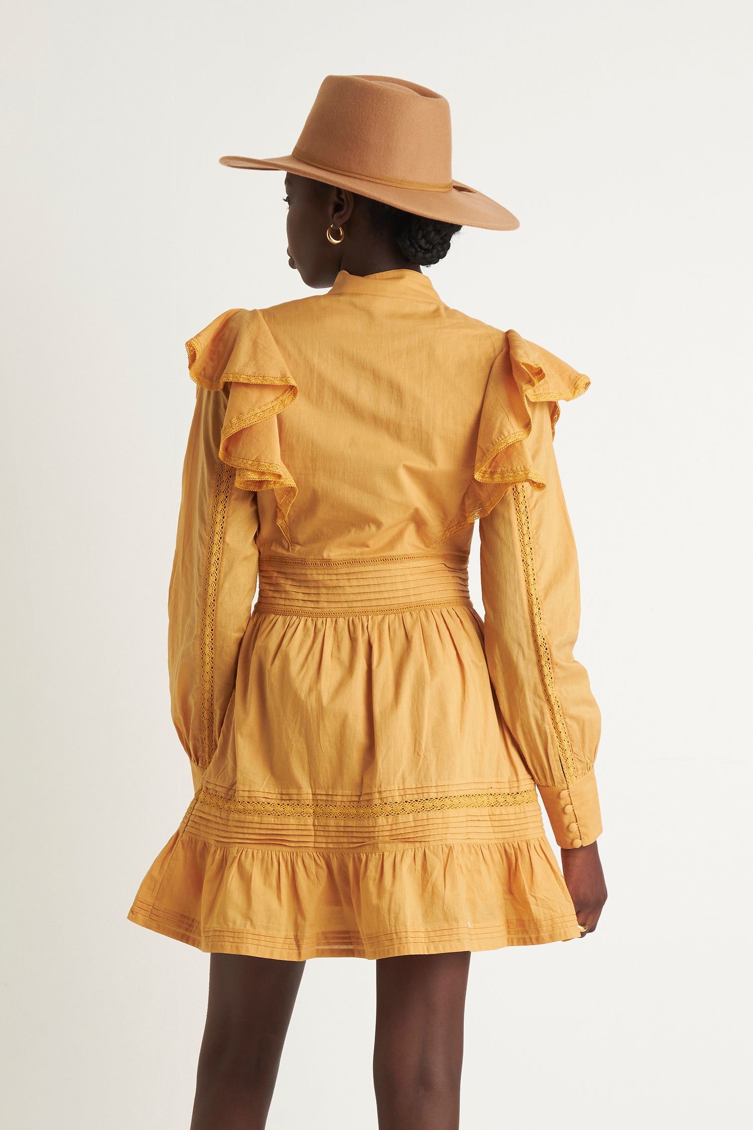 PRAIRIE LACE MINI DRESS (MUSTARD)