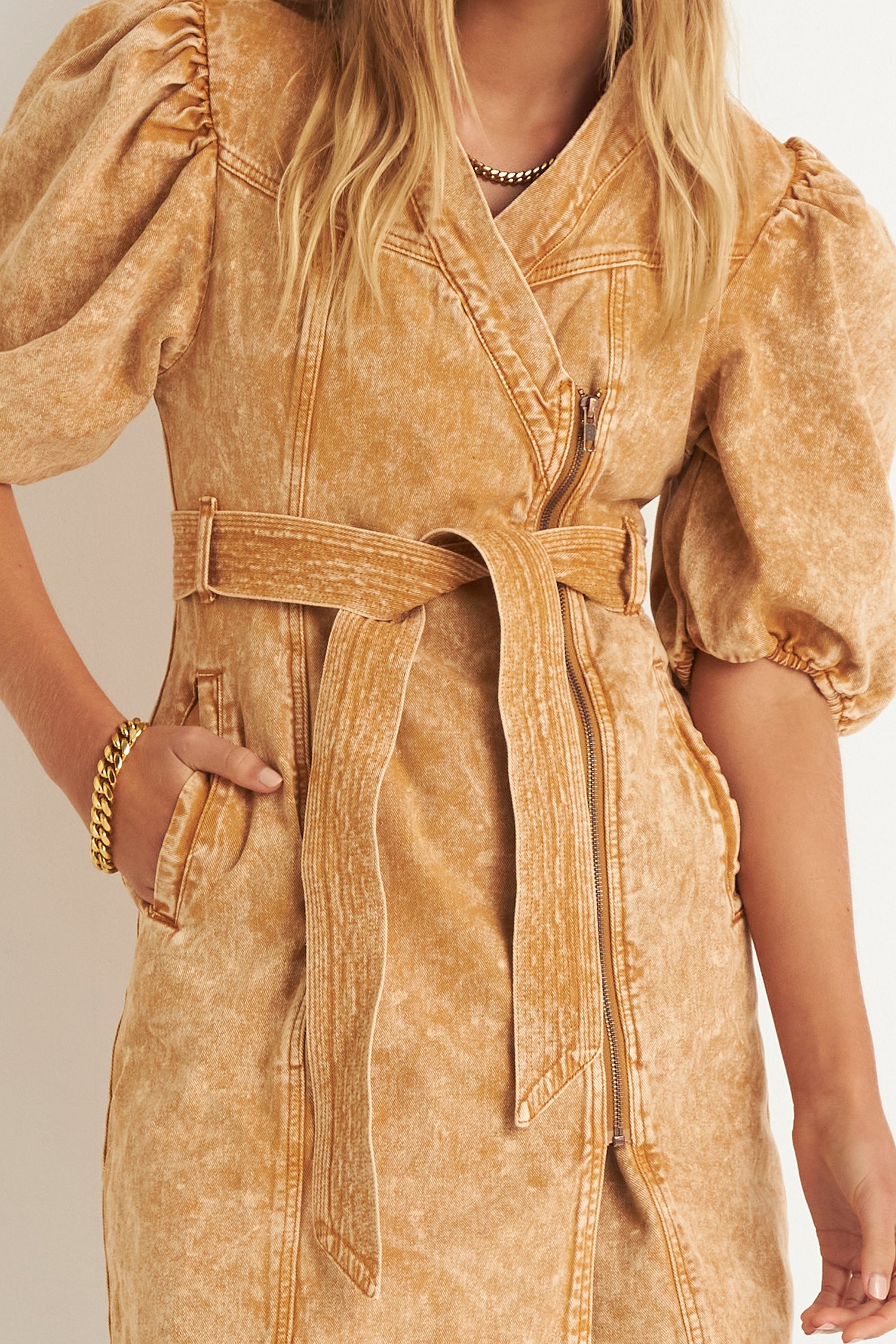 SAVANNAH DENIM  DRESS  (TAN)