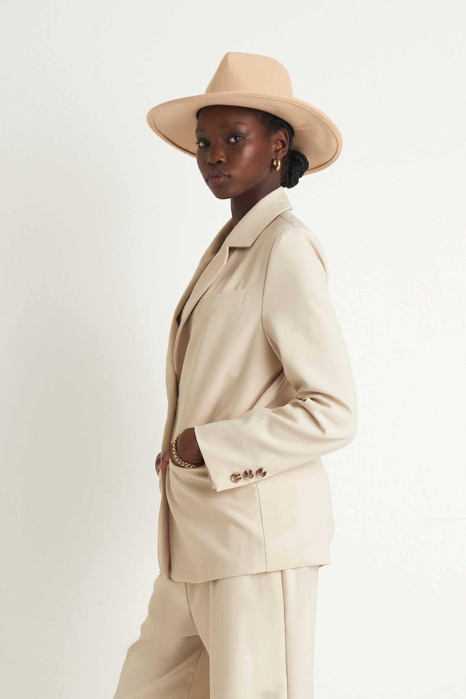 DUSK TAILORED JACKET (CREME)